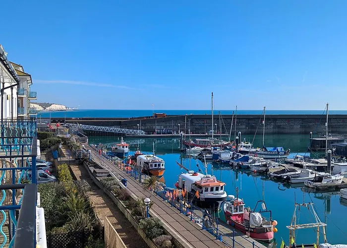 Britannia Harbour View - Parking - By Brighton Holiday Lets