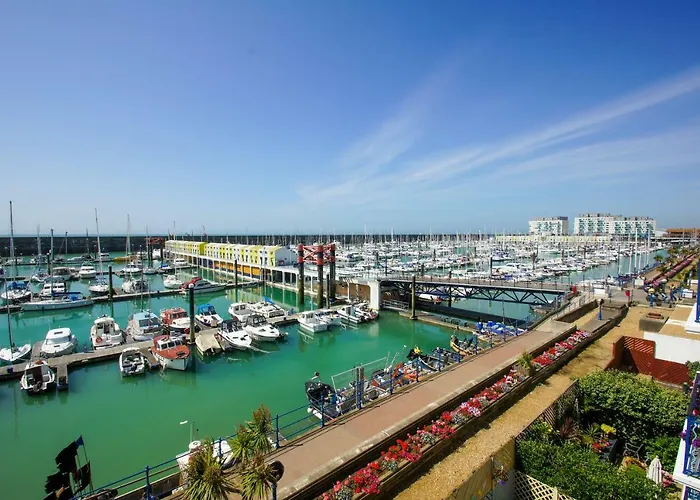 Britannia Harbour View - Parking - By Brighton Holiday Lets