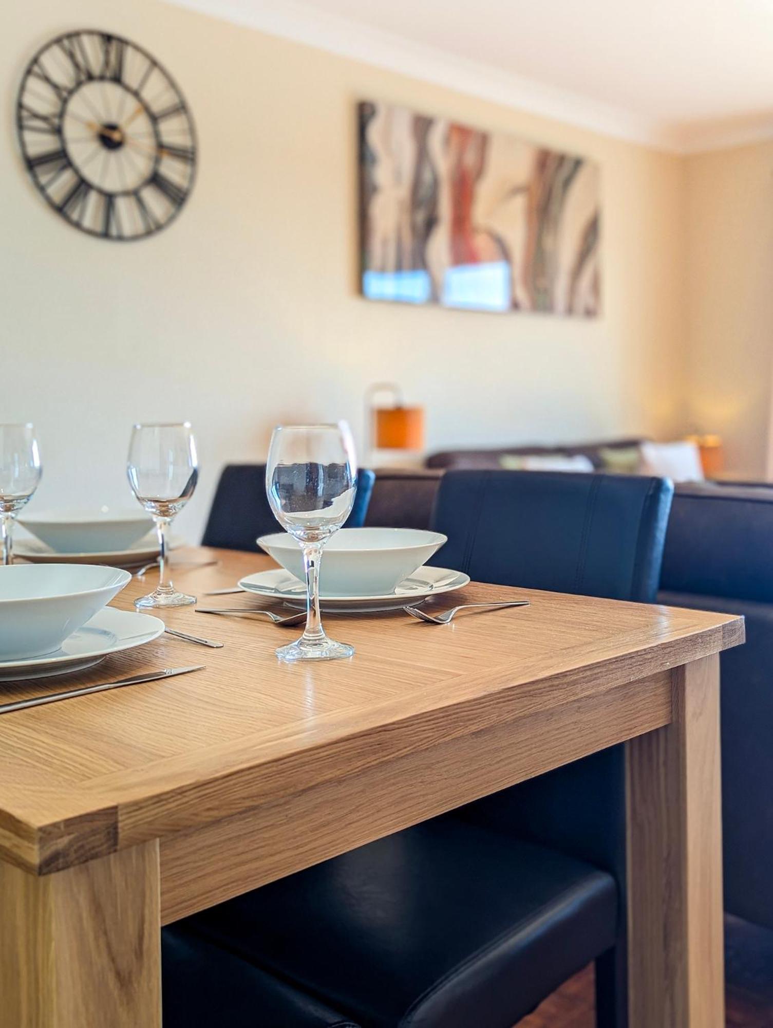 Apartment Britannia Harbour View - Parking - By Lets Brighton