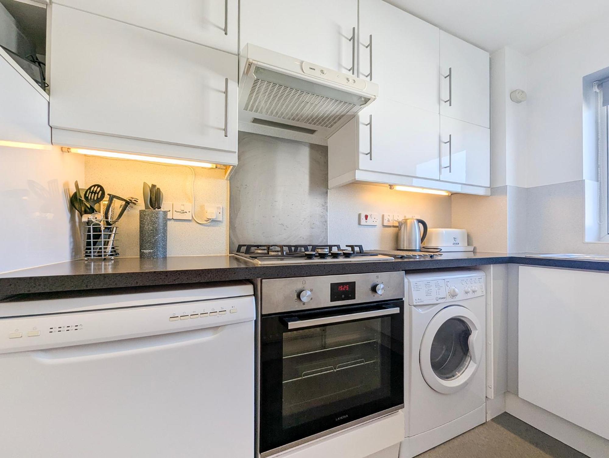 Britannia Harbour View - Parking - By Lets * Brighton