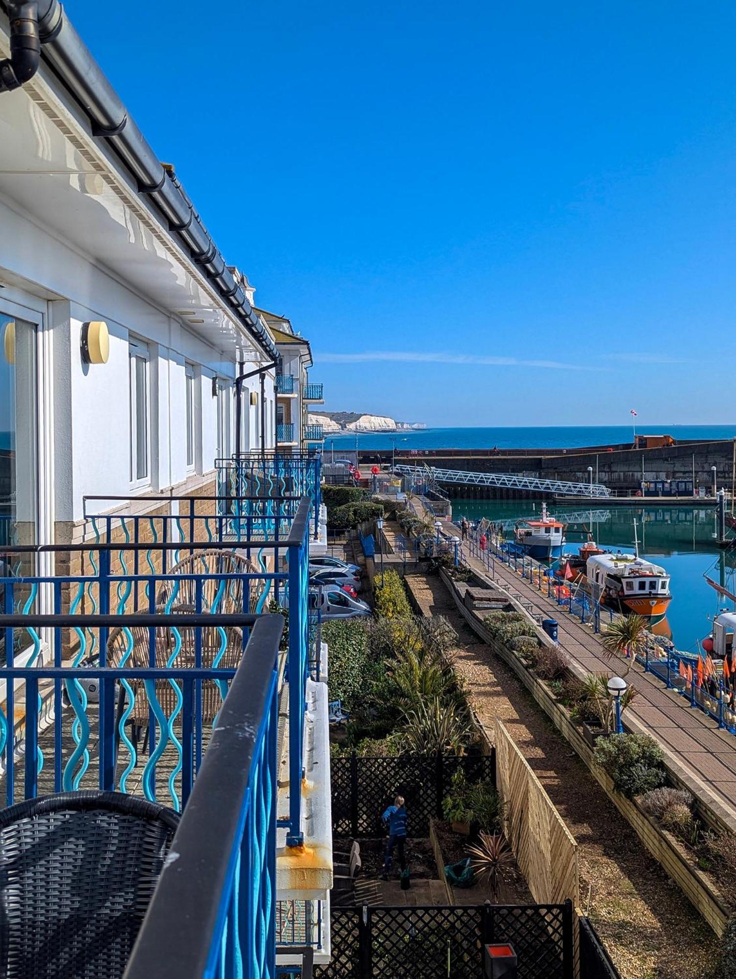 Britannia Harbour View - Parking - By Lets *